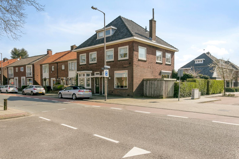 Hogelandsingel 81-83 hoek Makassarstraat.jpg