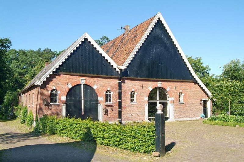 Holzikweg 10-12 Erve Holzik..jpg