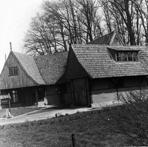 Honhofsweg 45 Villa ter plaatse van het in jaren 60 afgebroken Los Hoes 5-5-1970.jpeg