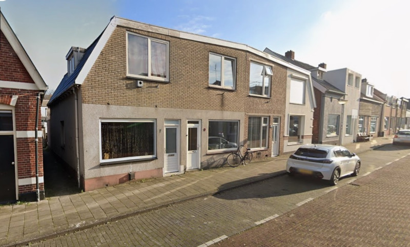 Hoogstraat 7-13 woningen bouwjaar 1901 foto 2020.jpg