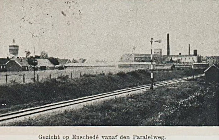 Gezicht op enschede vanaf de Paralelweg.jpg