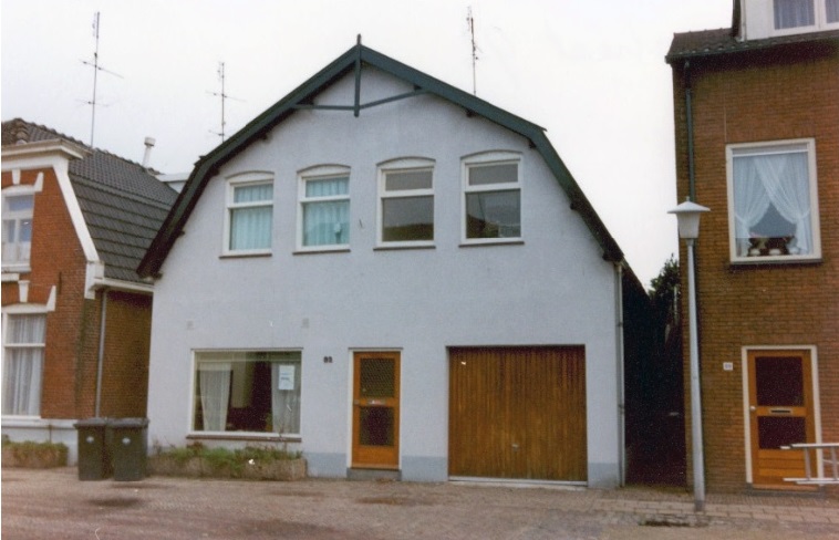 Hoogstraat 90-92 woning bouwjaar 1905 foto 1991.jpg