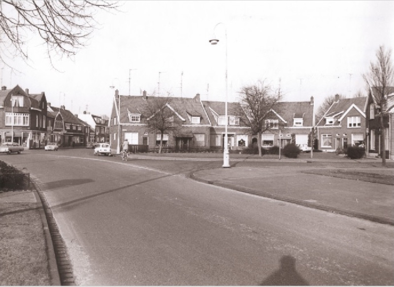 Janninksplein 1-9 Voorzijde woningen ter hoogte van de kruising met Zwedeweg-Janninksweg en Usselerweg..jpg