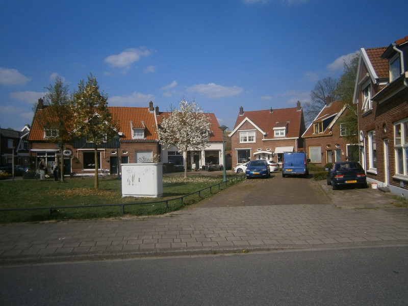 Janninksplein 1-11 vanaf Janninksweg.JPG