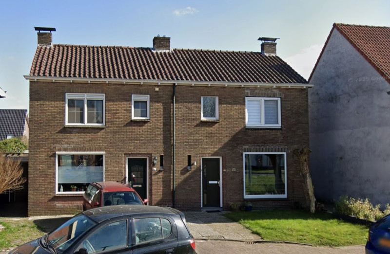 Janninksplein 10-11 Twee-onder-één-kap woning bouwjaar 1913 foto 2022.jpg