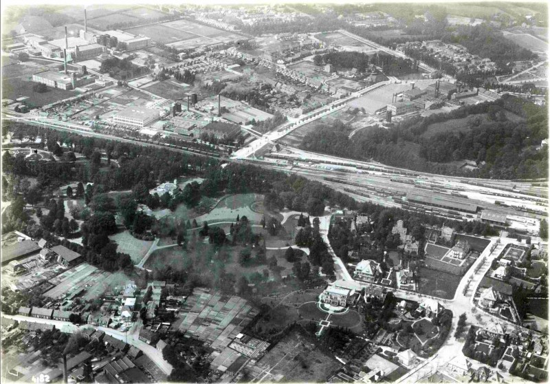 Volkspark luchtfoto vóór 1938.jpg