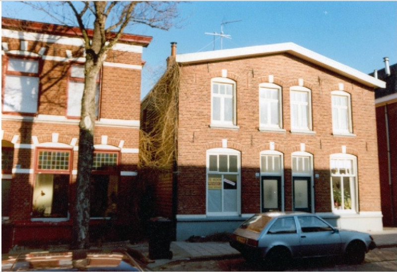 Javastraat 43-45 Vooraanzicht woning 1991.jpg