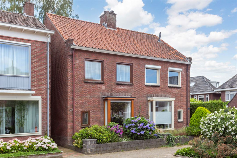 Javastraat 102-102..jpg