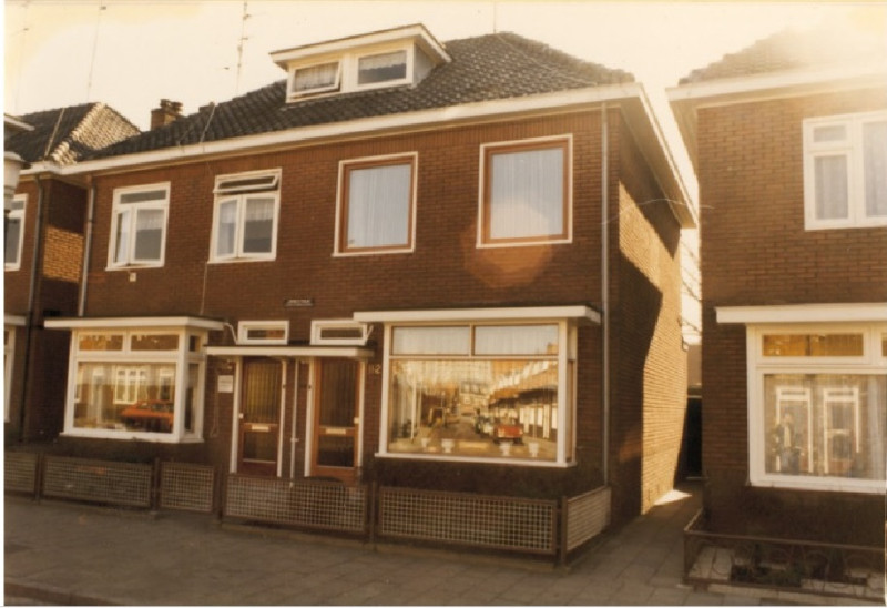 Javastraat 112-114 woningen bouwjaar 1938 foto 1977.jpg