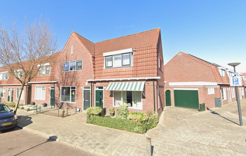 Javastraat 185-187-189 hoek Ambonstraat woningen bouwjaar 1930 foto 2022.jpg