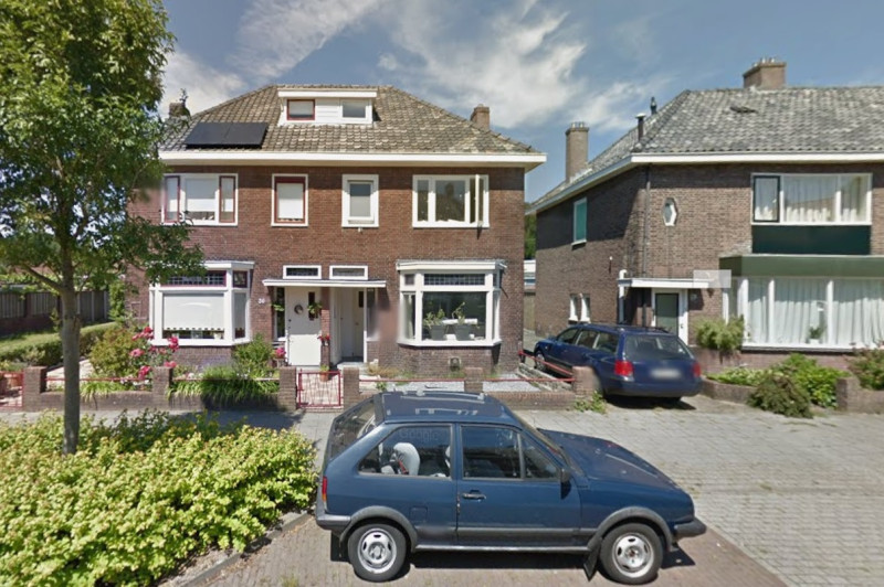 Johan van Reesstraat 34-36 woningen bouwjaar 1931 foto 2015.jpg
