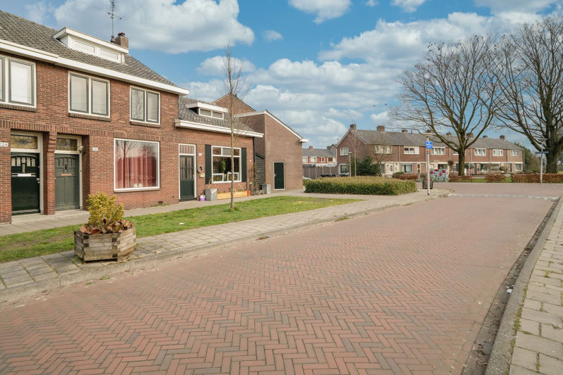 Johan Wijnoltsstraat 120-122 hoek Toekomststraat.jpg