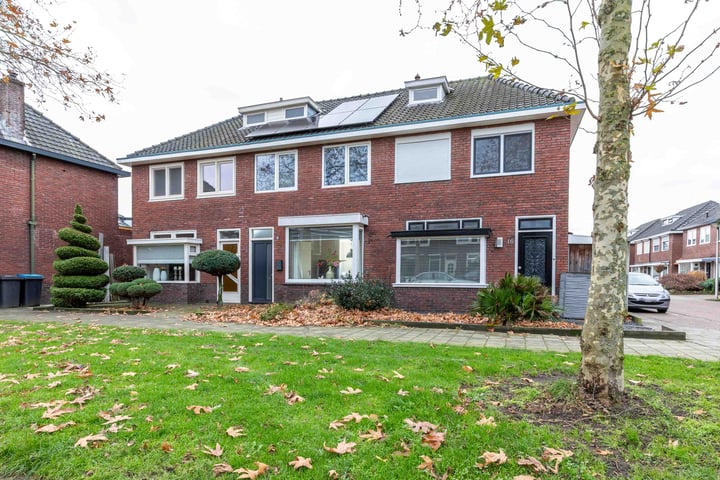 Kastanjestraat 16-18-20 hoek Beukstraat.jpg