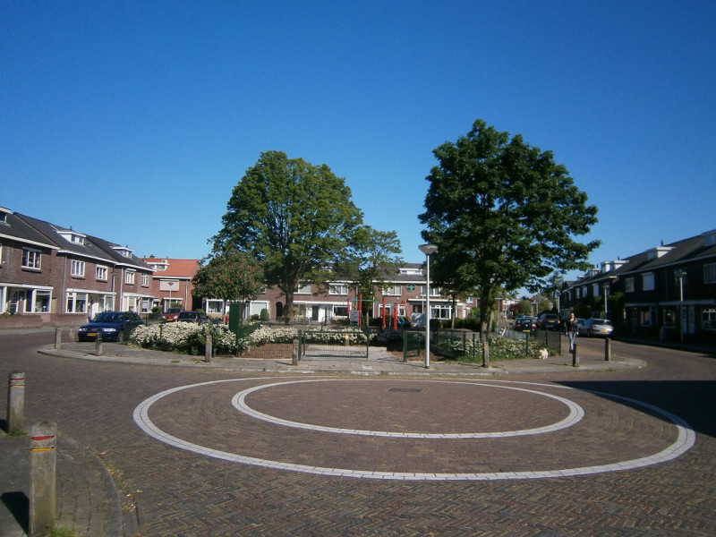 Kastanjestraat 30-32-34-36 hoek Eikstraat woningen bouwjaar 1934 foto 4-6-2015.JPG