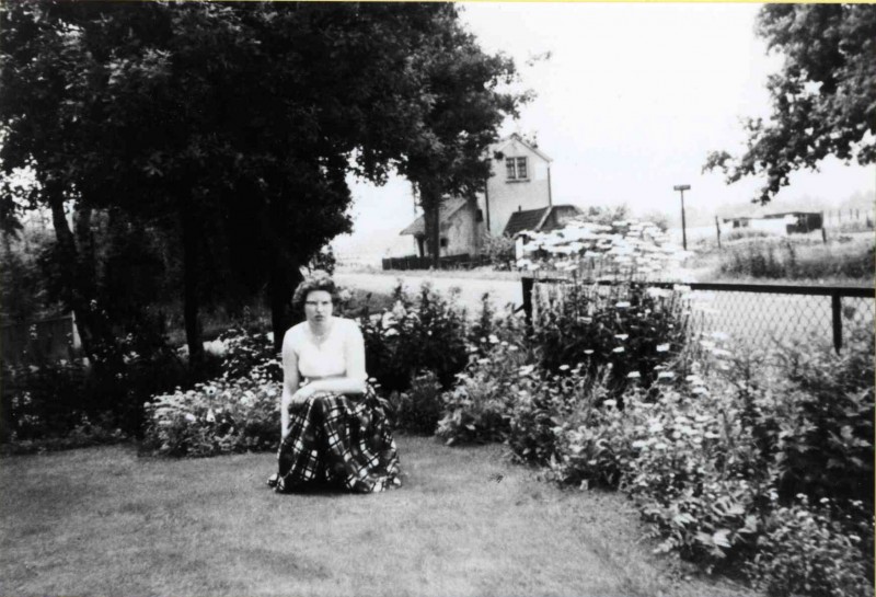 Buurserstraat 1950  Nabij het wachtershuis nr. 4..jpg