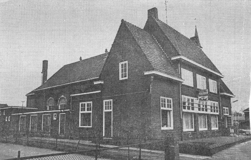 Kerkstraat 18 cafe Hassing en R.K. Verenigingsgebouw.jpg