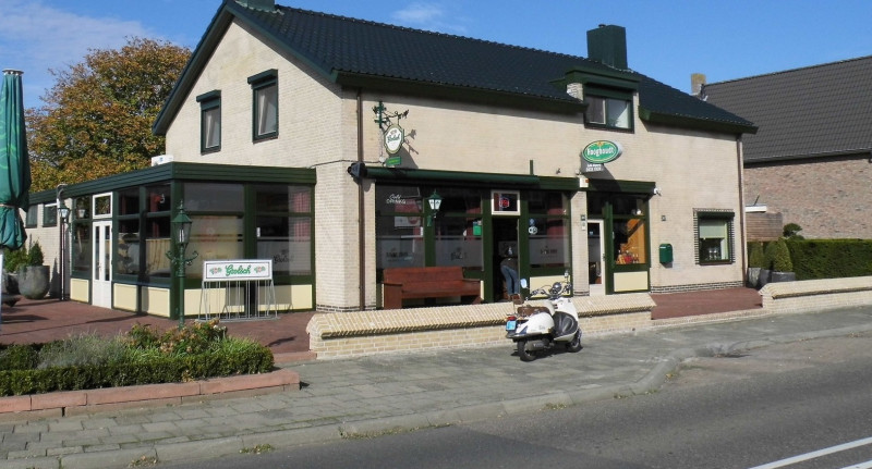 Kerkstraat 265-267 Glanerbrug cafe Dikke Toon 19-10-2014.jpg