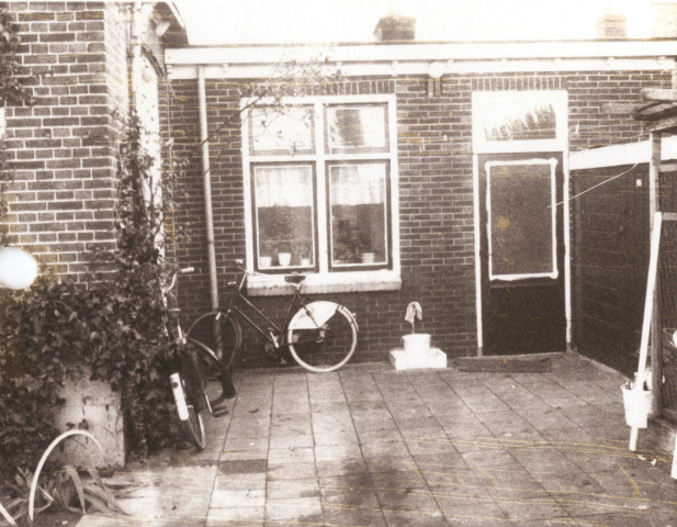 Knalhutteweg 29 Achtertuin woning.jpeg