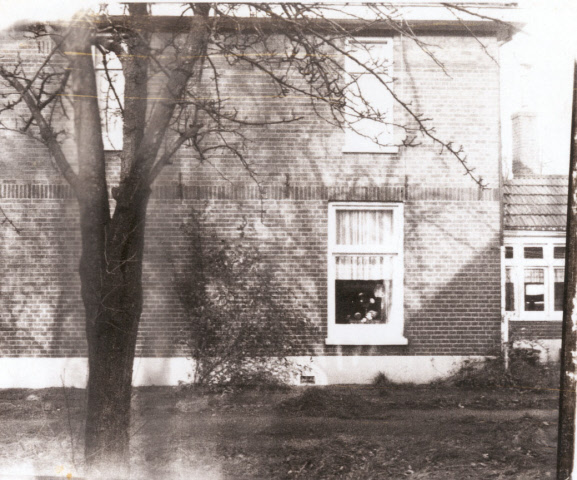 Knalhutteeweg 27 Zijgevel woning.jpeg