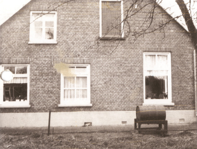 Knalhutteweg 35 boerderijwoning achterzijde.jpeg