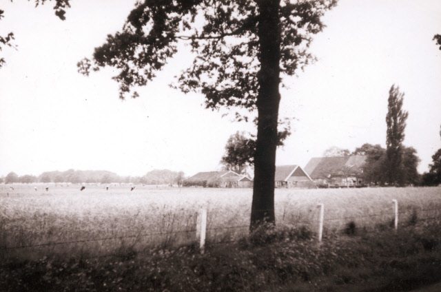 Knalhutteweg boerderij 1974 (3).jpeg