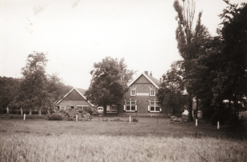 Knalhutteweg boerderij 1974 (2).jpeg