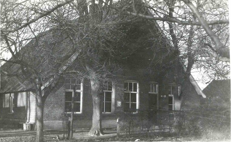 Korhaanweg 75 Boerderij De Korhaan van de fam. Baveld 1940.jpg