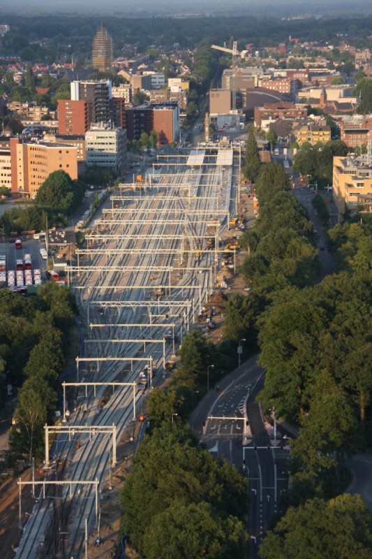 Parkweg luchtfoto nieuwe station emplacement vanuit ballon 11-0-2013.jpg