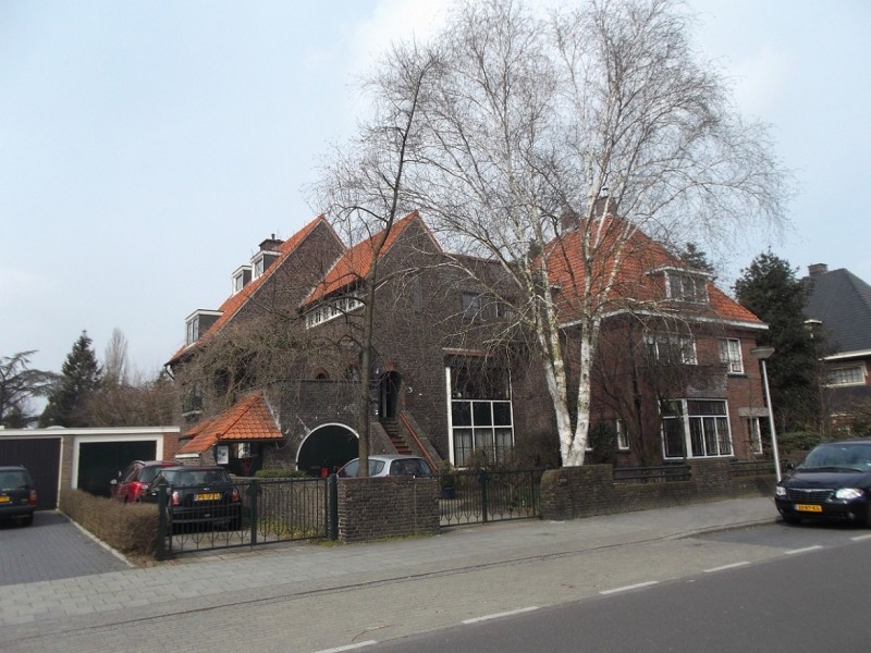 Kortenaerstraat 3 dokterswoning rijksmonument..JPG