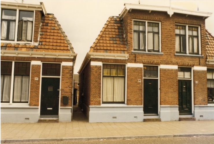 Kottendijk 184-186 woning bouwjaar 1906 foto 1977.jpg