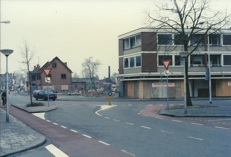 Kuipersdijk 20-22 hoek Beltstraat sloop voor nieuwbouw Quatre Mains.jpg