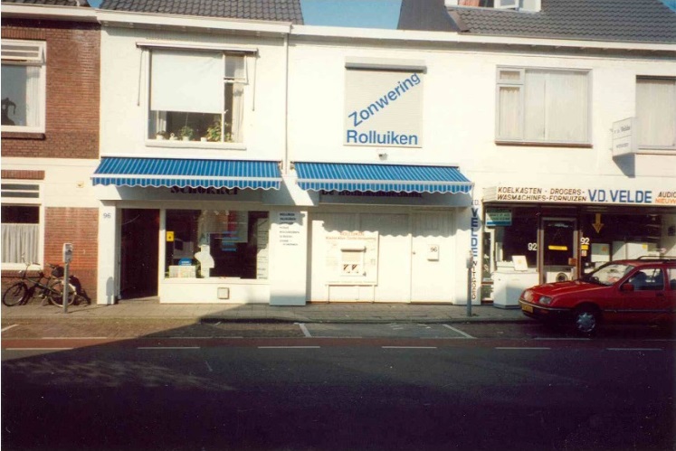 Kuipersdijk 96 v.d. Velde vroeger pand rijwielhandel Knoeff.jpg