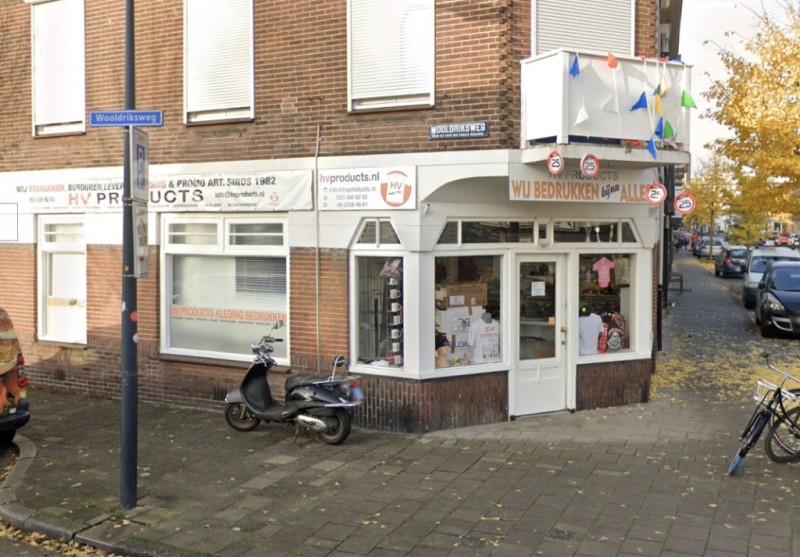 Kuipersdijk 100A hoek Wooldriksweg Textieldruk H.V. Products kleding bedrukken.jpg