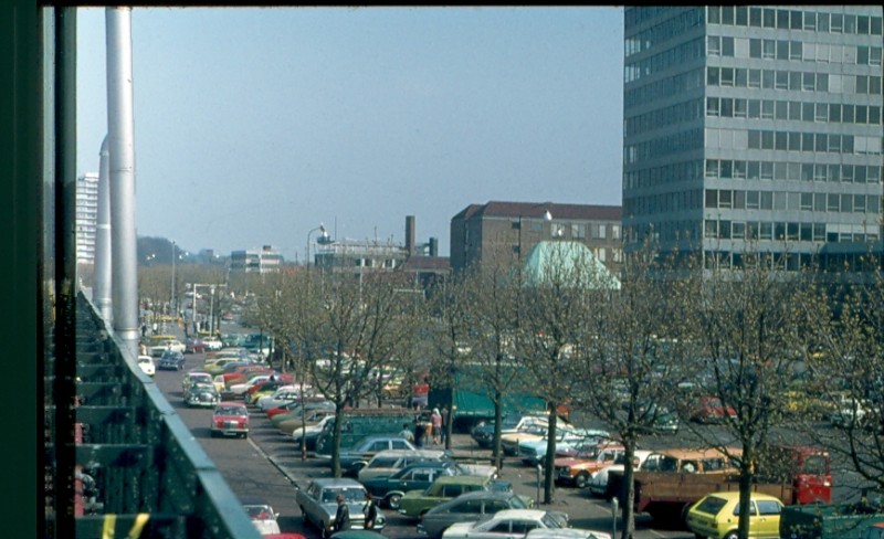 Markt op de Boulevard 1945 te Enschede (6).jpg