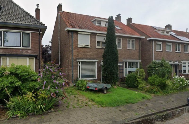 Kuipersdijk 368-370 Twee-onder-één-kap woning bouwjaar 1937 foto 2025.jpg