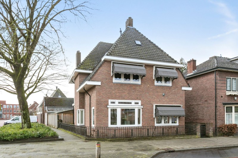 Laaressingel 56 hoek Rozenstraat.jpg