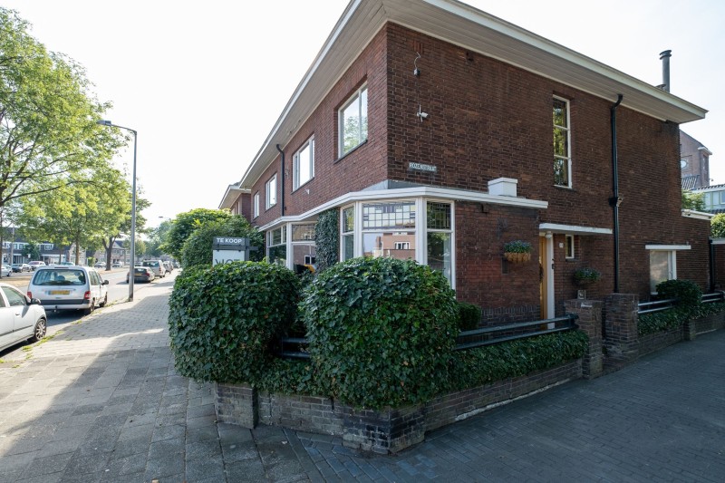 Laaressingel 58 hoek Rozenstraat.jpg