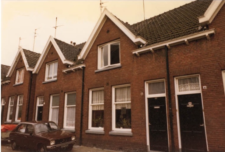 Laaresstraat 4-6-8 woningen 1980.jpg