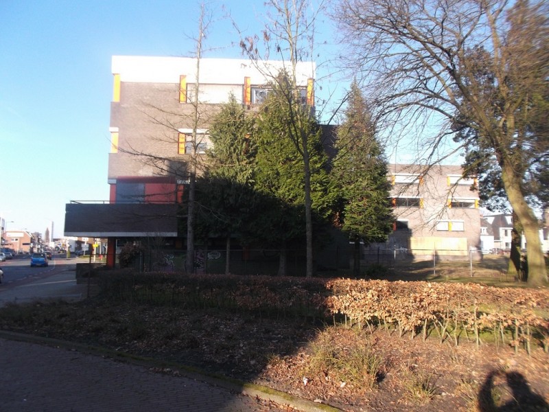 Deurningerstraat Arkegebouw zijkant.JPG