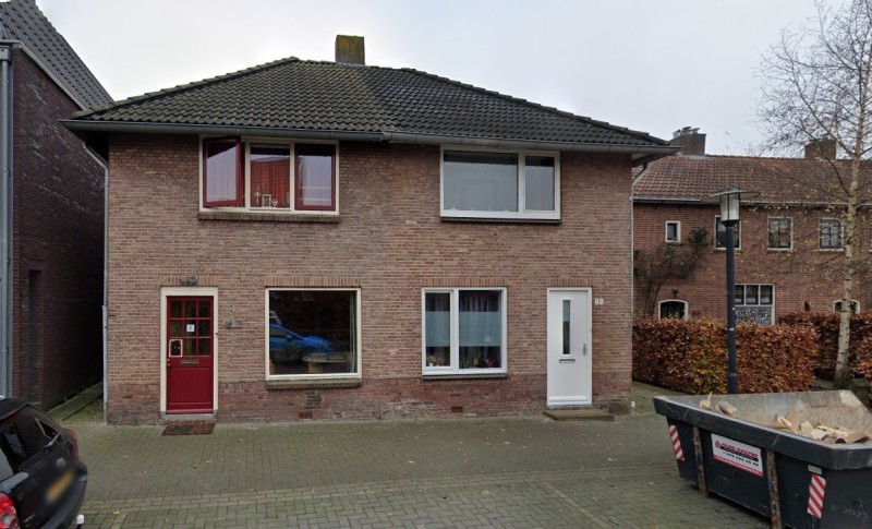 Laaresstraat 82-84 Twee-onder-één-kap woning bouwjaar 1927 foto 2020.jpg