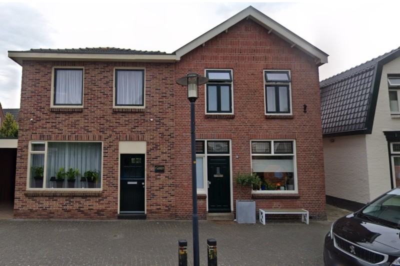 Laaresstraat 96-98 woningen bouwjaar 1927 foto 2025.jpg