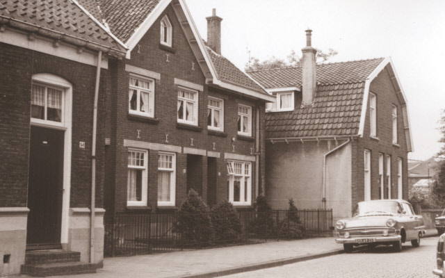 Lage Bothofstraat 86-88-90-92-94 woningen foto 1967.jpeg