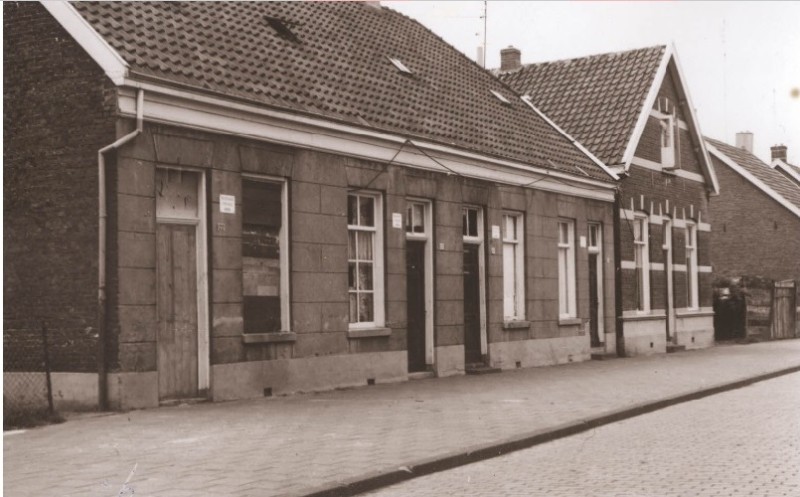 Lage Bothofstraat 114-122 woningen foto 1967.jpg
