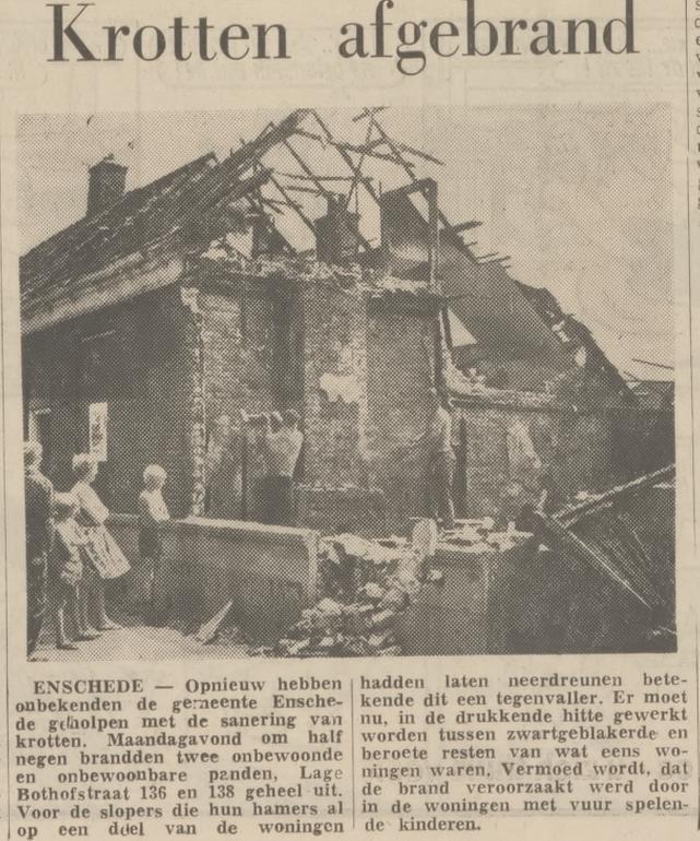 Lage Bothofstraat 136-138 krantenfoto Tubantia 29-7-1969.jpg
