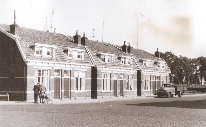 Lage Bothofstraat 249-259 woningen 1967.jpg