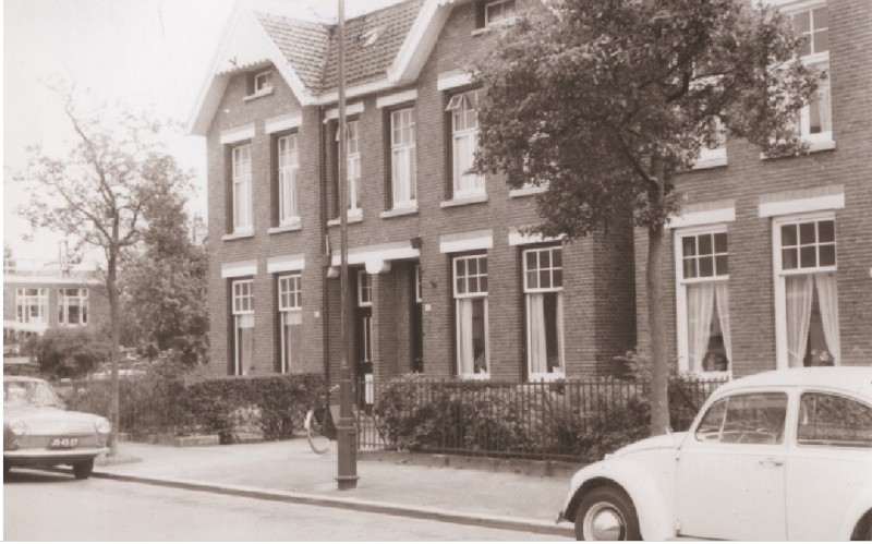 Blekerstraat 43-45 woningen 1967.jpg