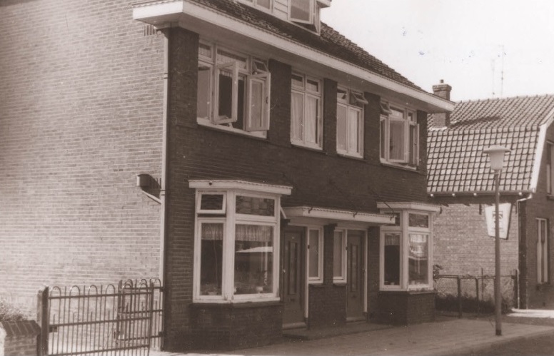 Lage Bothofstraat 364-366 woningen bouwjaar 1930 foto 1967.jpg