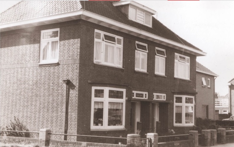 Lage Bothofstraat 376-378 woningen bouwjaar 1933 foto 1967.jpg
