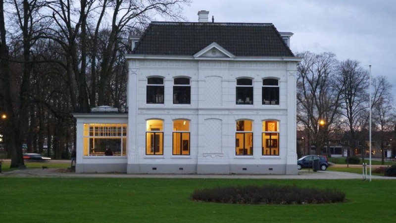 Espoortstraat 182 Boulevard 1945 De Villa Blijdenstein toen Helweg later  Gronausestraat 136 in 1881 gebouwd door H.G. Blijdenstein..jpg