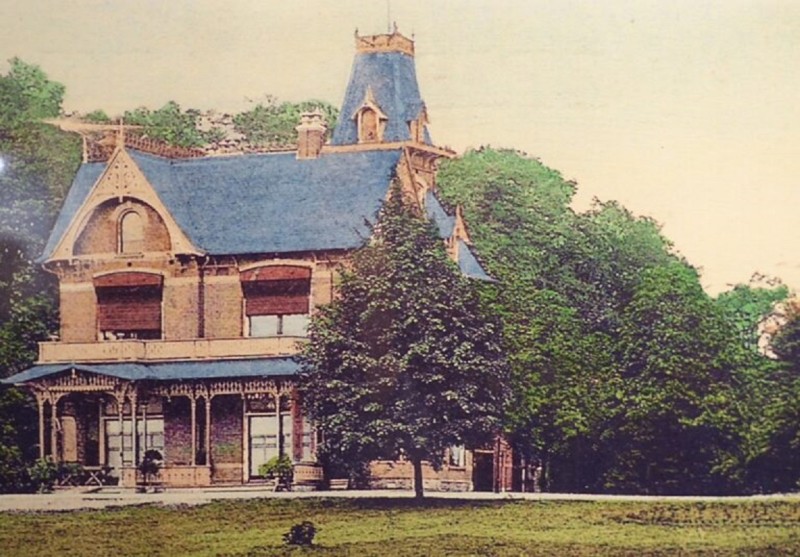 Gronausestraat 12 villa van Gerrit Jan van Heek in het Wooldrik en het Koetshuis in 1963. gekocht van fam. ter Kuile in 1950.jpg